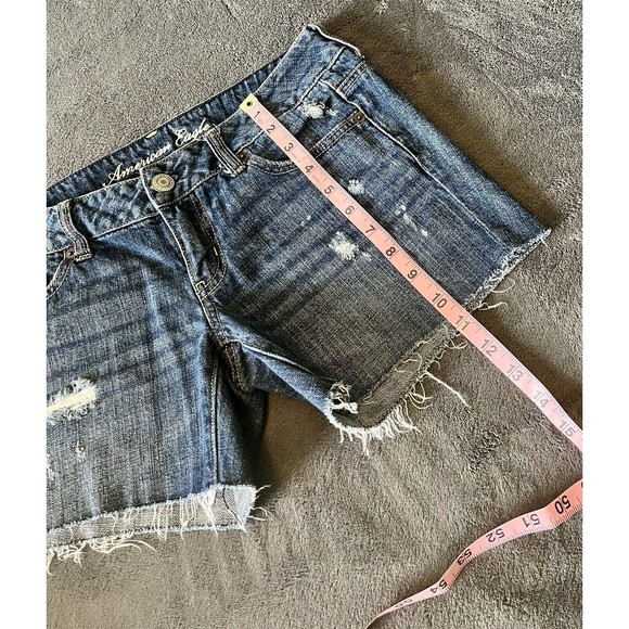 American Eagle Women’s Jean Shorts Size 4 Lightly Worn - Picture 4 of 5